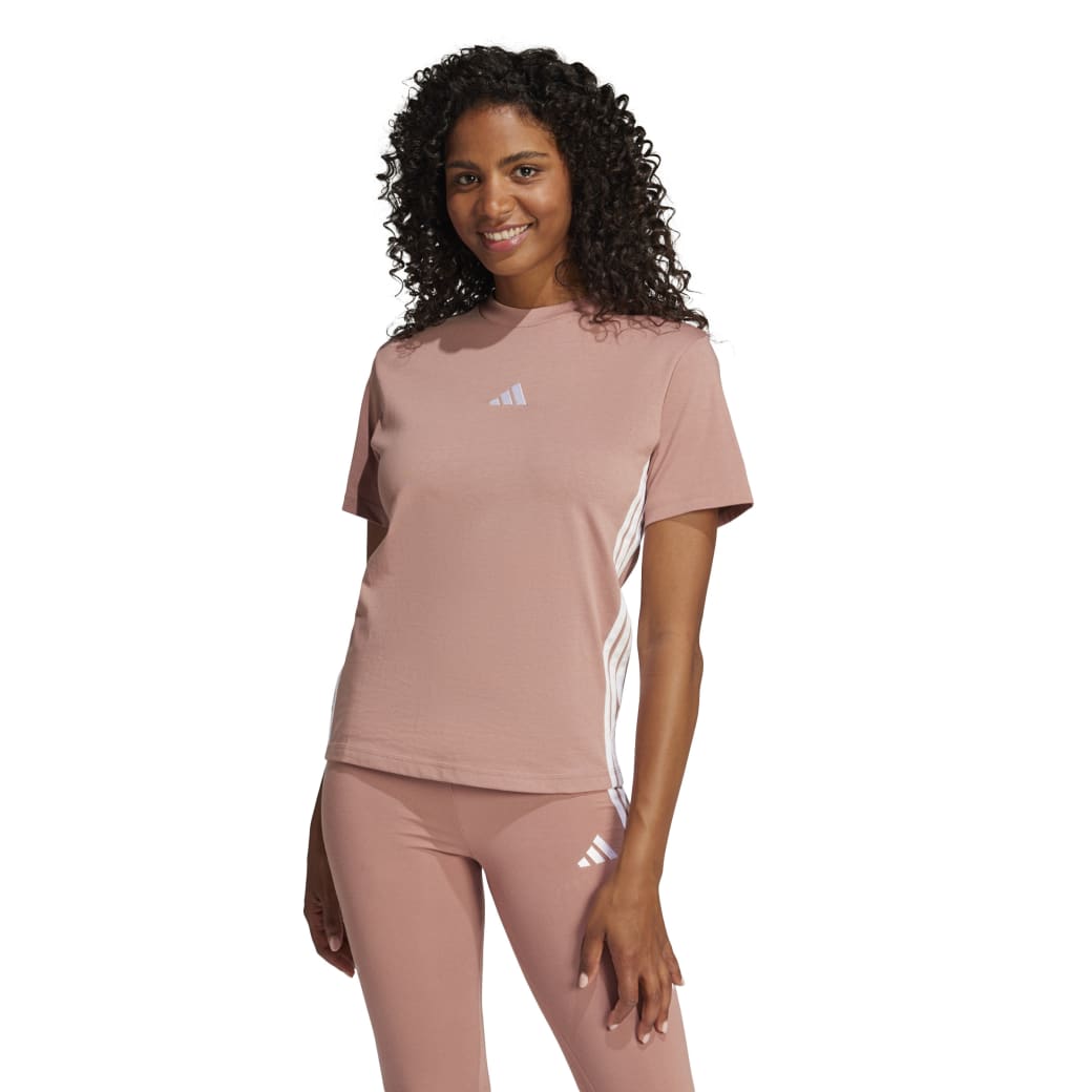 JE1231_2_APPAREL_On-Model_Standard-View_white.jpg
