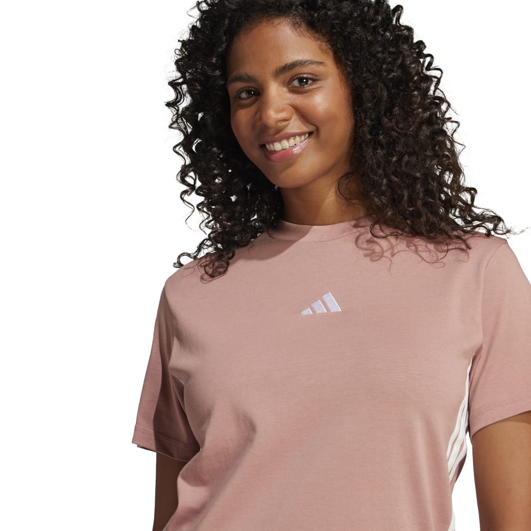 JE1231_6_APPAREL_On-Model_Detail-View-2_white.jpg