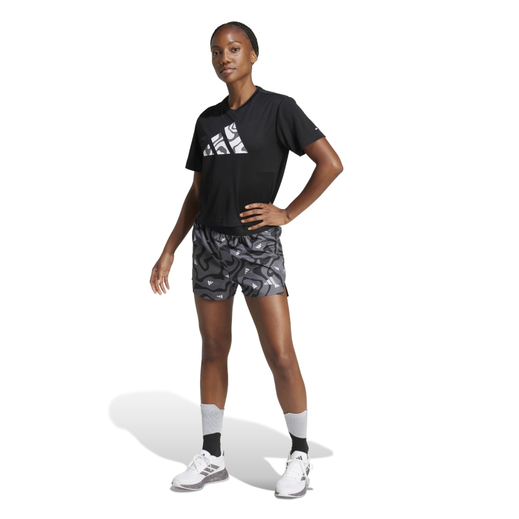 JD2348_6_APPAREL_On-Model_Standard-Outfit-View_white.jpg
