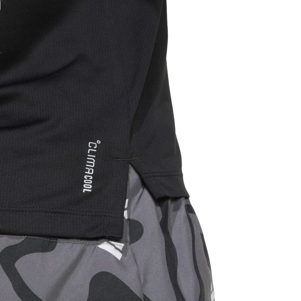 JD2348_7_APPAREL_On-Model_Detail-View-1_white.jpg