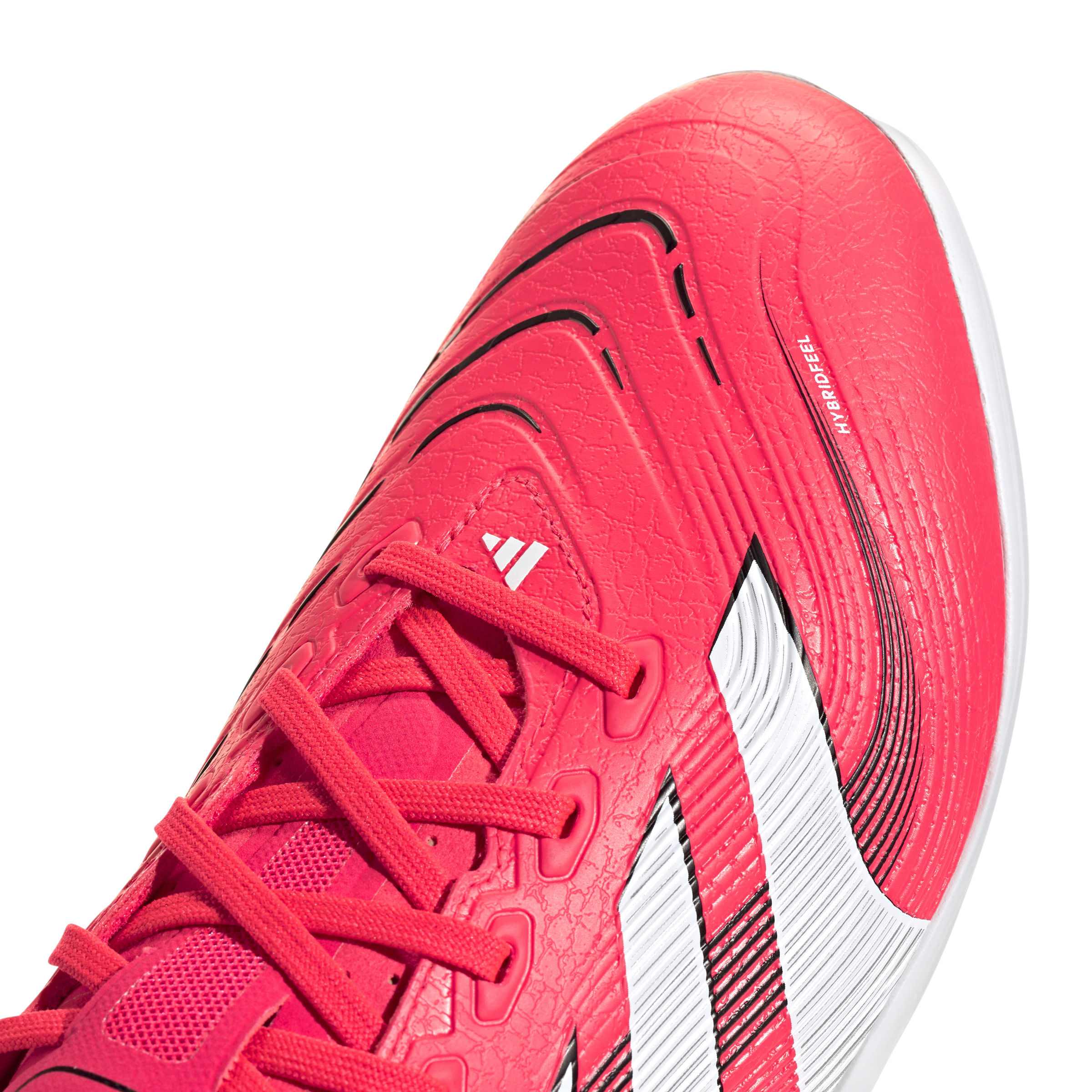 ID3769_7_FOOTWEAR_Photography_Detail-View-1_white.jpg