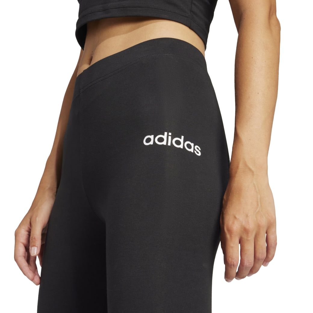 JG8621_6_APPAREL_On-Model_Detail-View-1_white.jpg