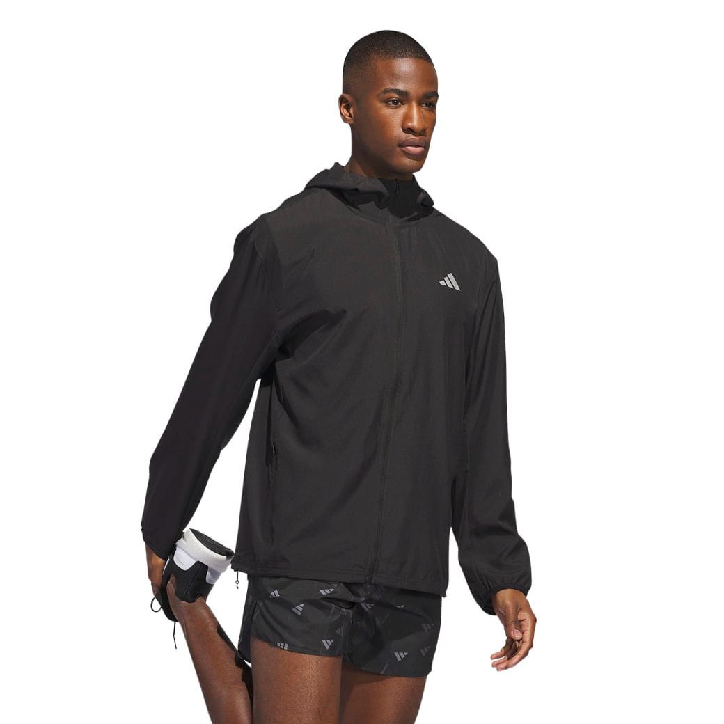 IL7230_6_APPAREL_On-Model_Walking-View_white.jpg