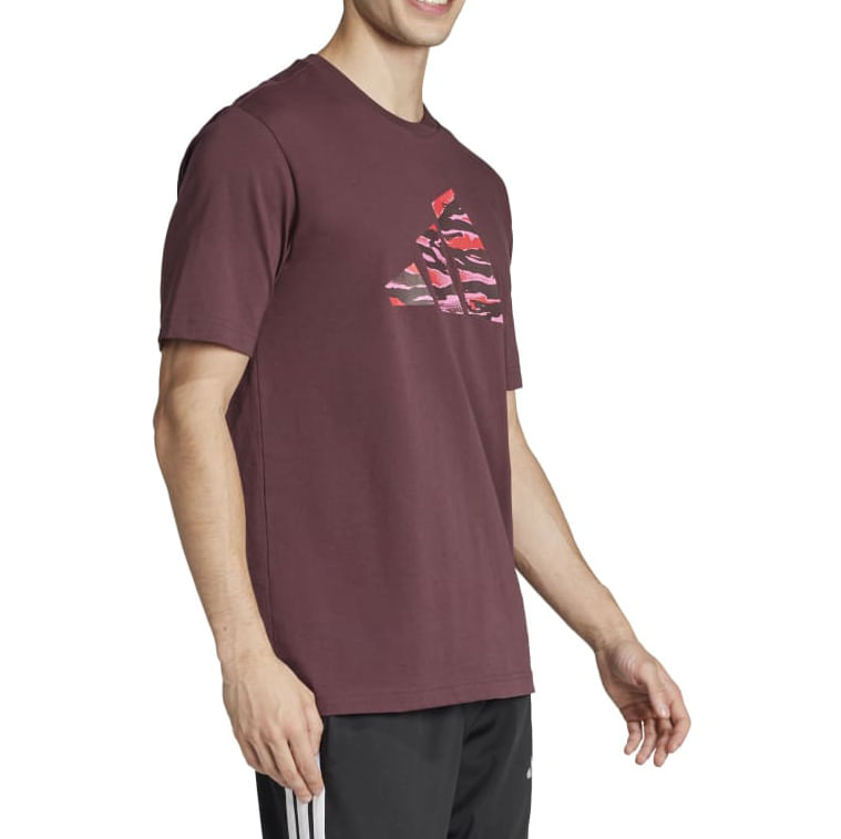 JI6769_4_APPAREL_On-Model_Walking-View_white.jpg