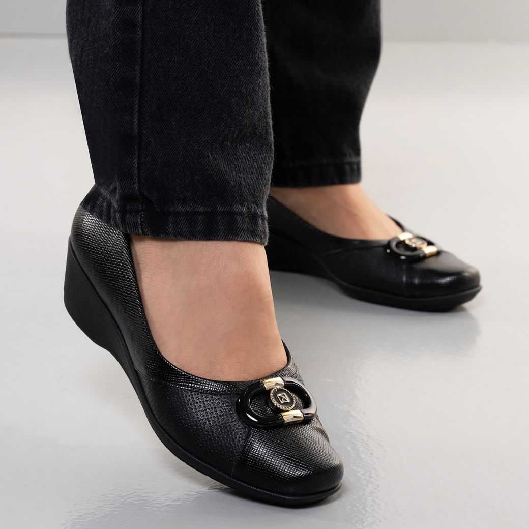 Sapato Piccadilly Anabela Clás Feminino Preto Paquetá