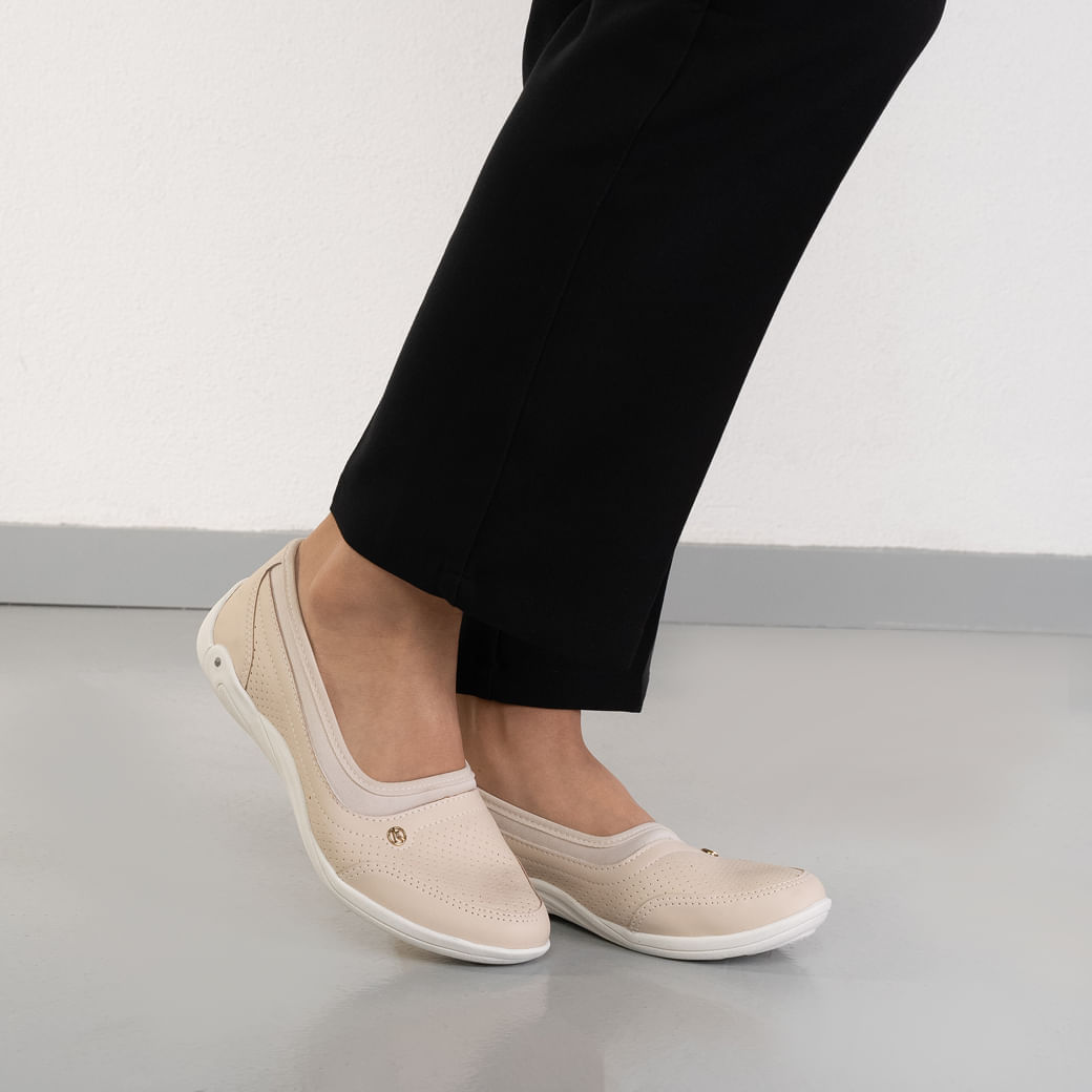 Tênis Kolosh Slip On Feminino Creme Conforto e Estilo Paquetá