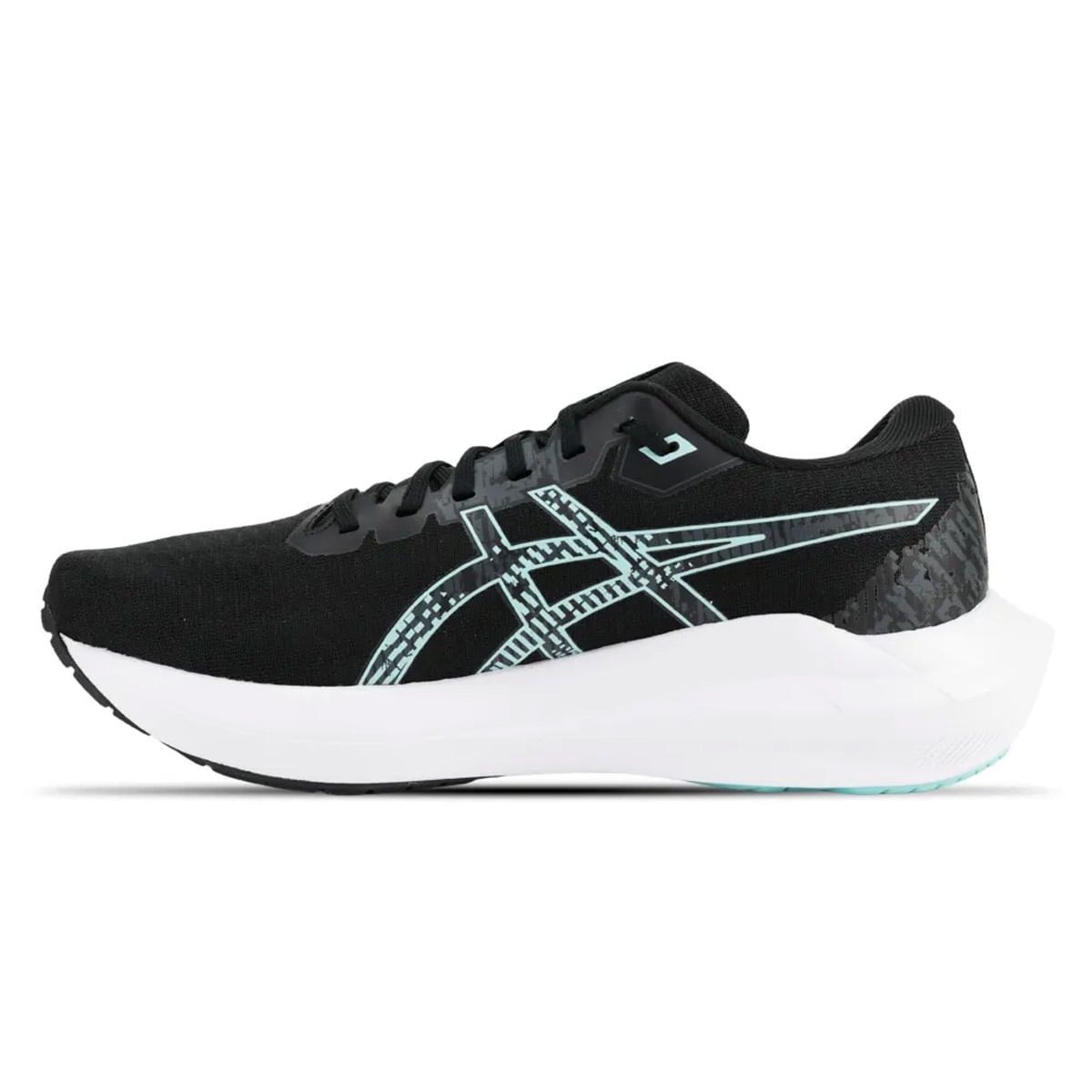 Tênis Asics Gel Shogun 7 preto vista lateral esquerda mostrando detalhes do cabedal e cadarço