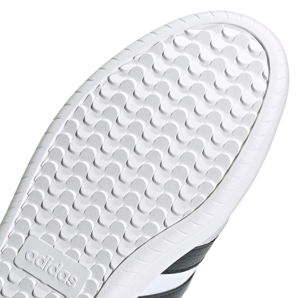 JI2306_9_FOOTWEAR_Photography_Detail-View-2_white