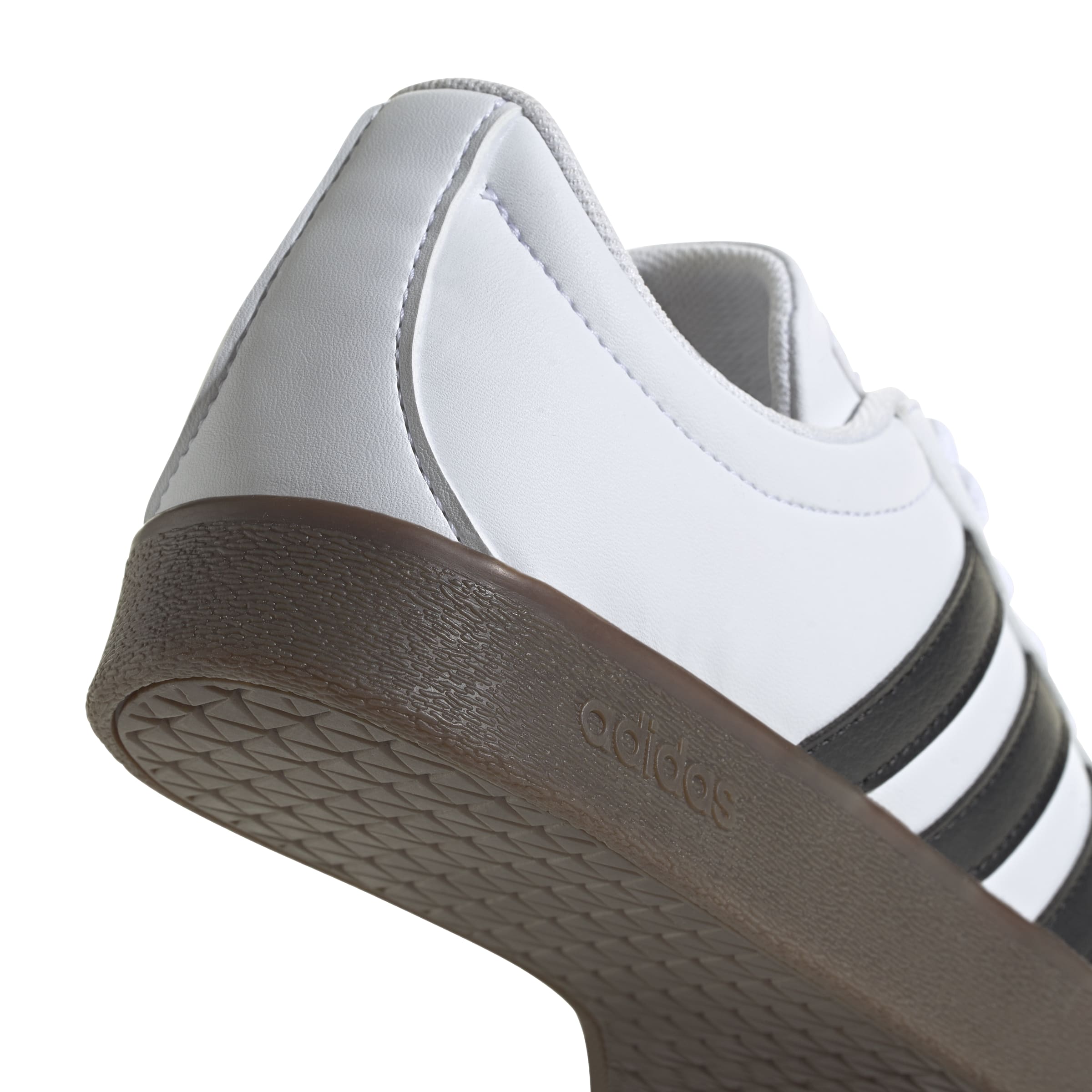 ID3714_9_FOOTWEAR_Photography_Detail-View-2_white