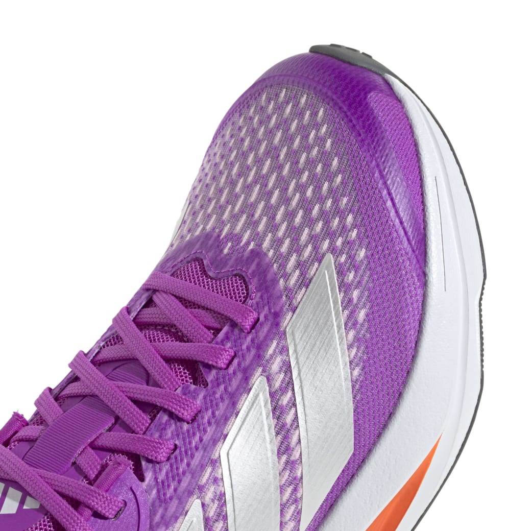 IH8222_9_FOOTWEAR_Photography_Detail-View-2_white