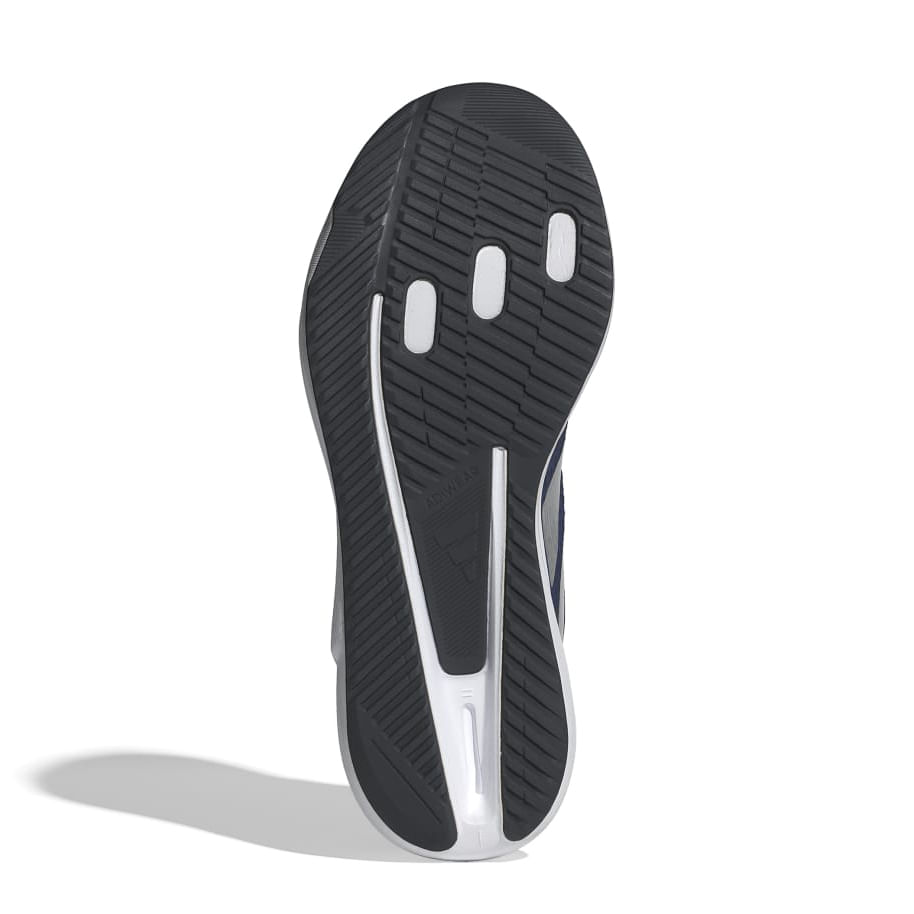 IH8221_4_FOOTWEAR_Photography_Bottom-View_white