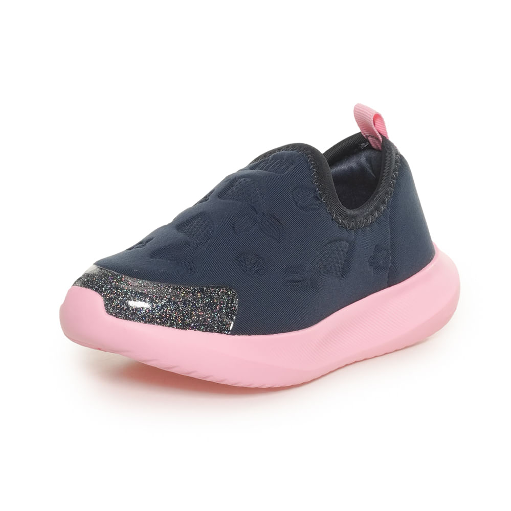 Tênis Bibi Flash marinho vista frontal esquerda com solado rosa e acabamento slip-on