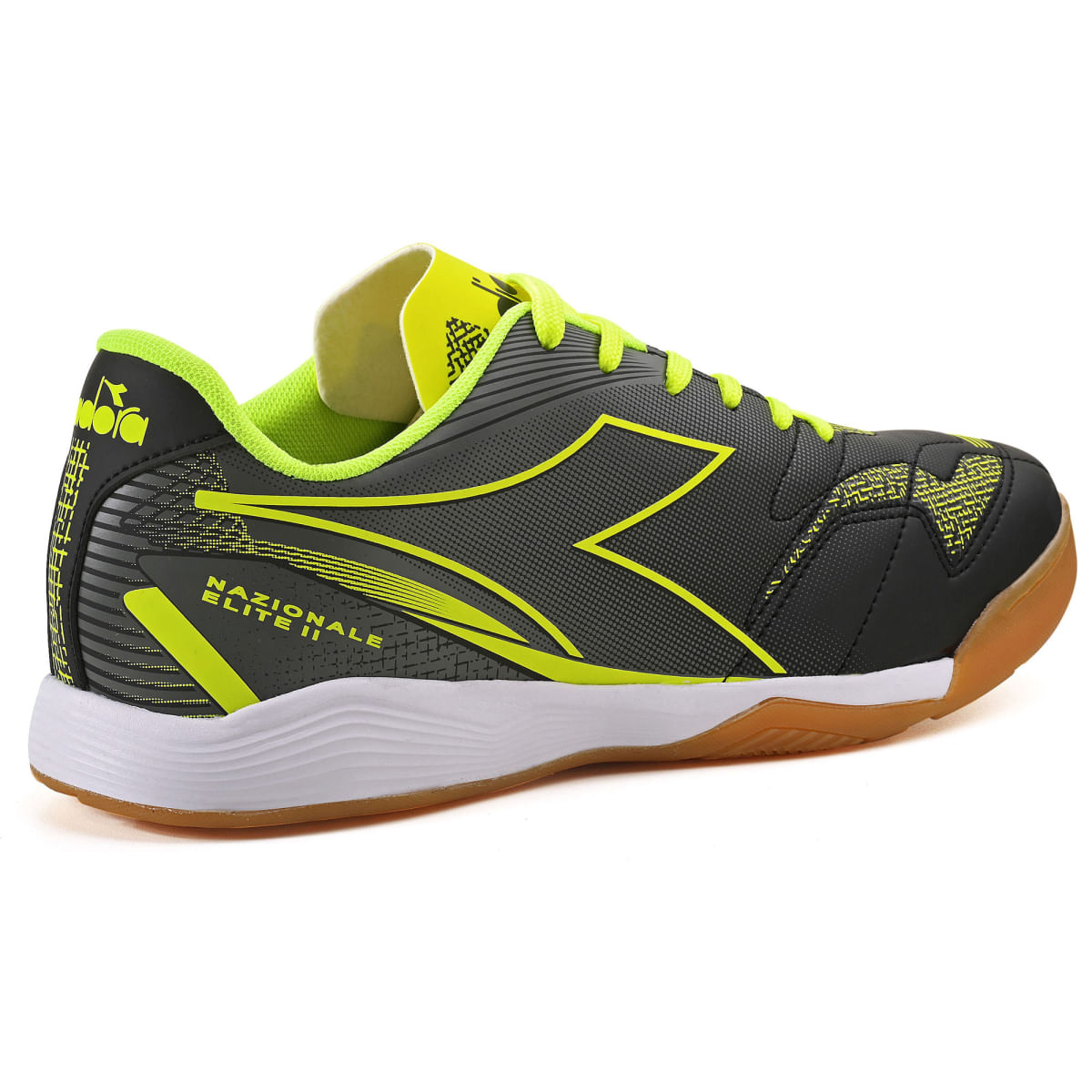 Perfil lateral de chuteira Diadora Nazionale Elite II futsal preto com logo visível no calcanhar