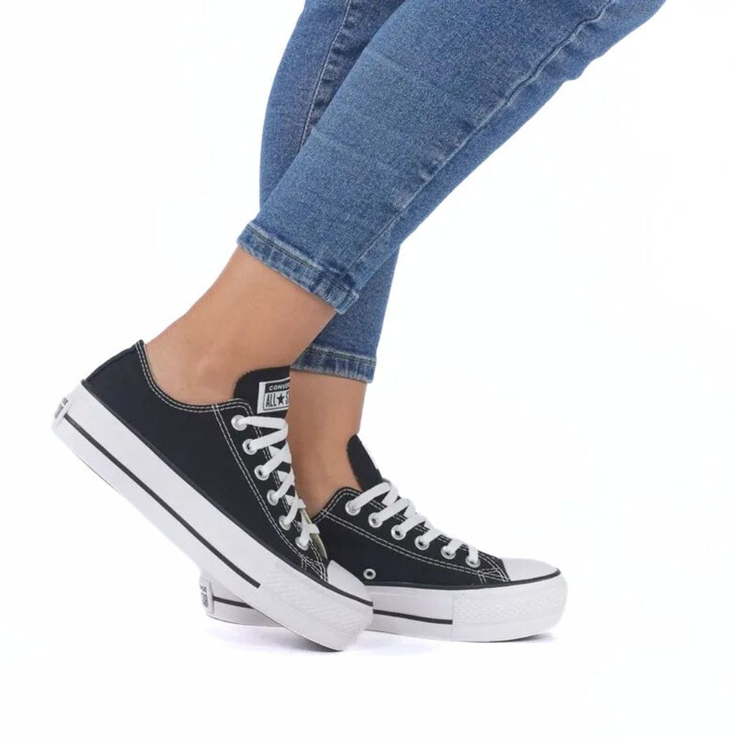 Tenis-Casual-Chuck-Taylor-Preto-e-Branco-All-Star-Feminino