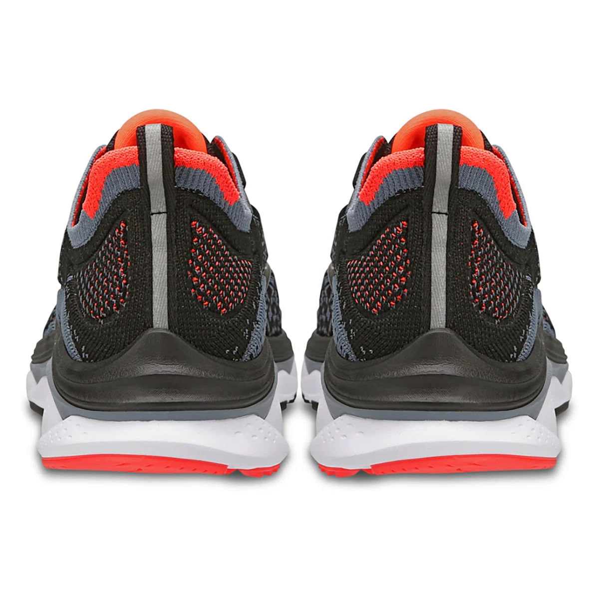 Parte traseira do Tênis Mizuno Wave Fujin Masculino Prata, destacando design em preto, cinza e vermelho.