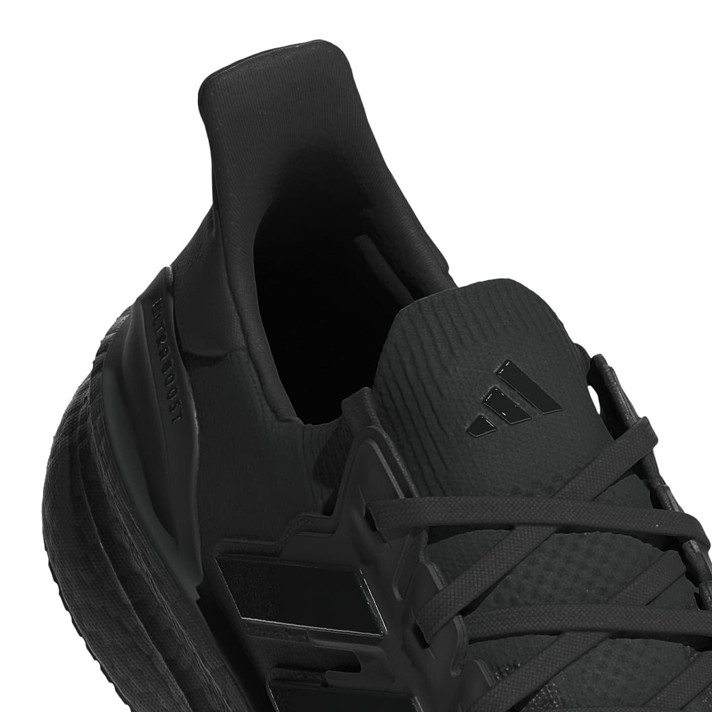 ID8812_8_FOOTWEAR_Photography_Detail-View-1_white