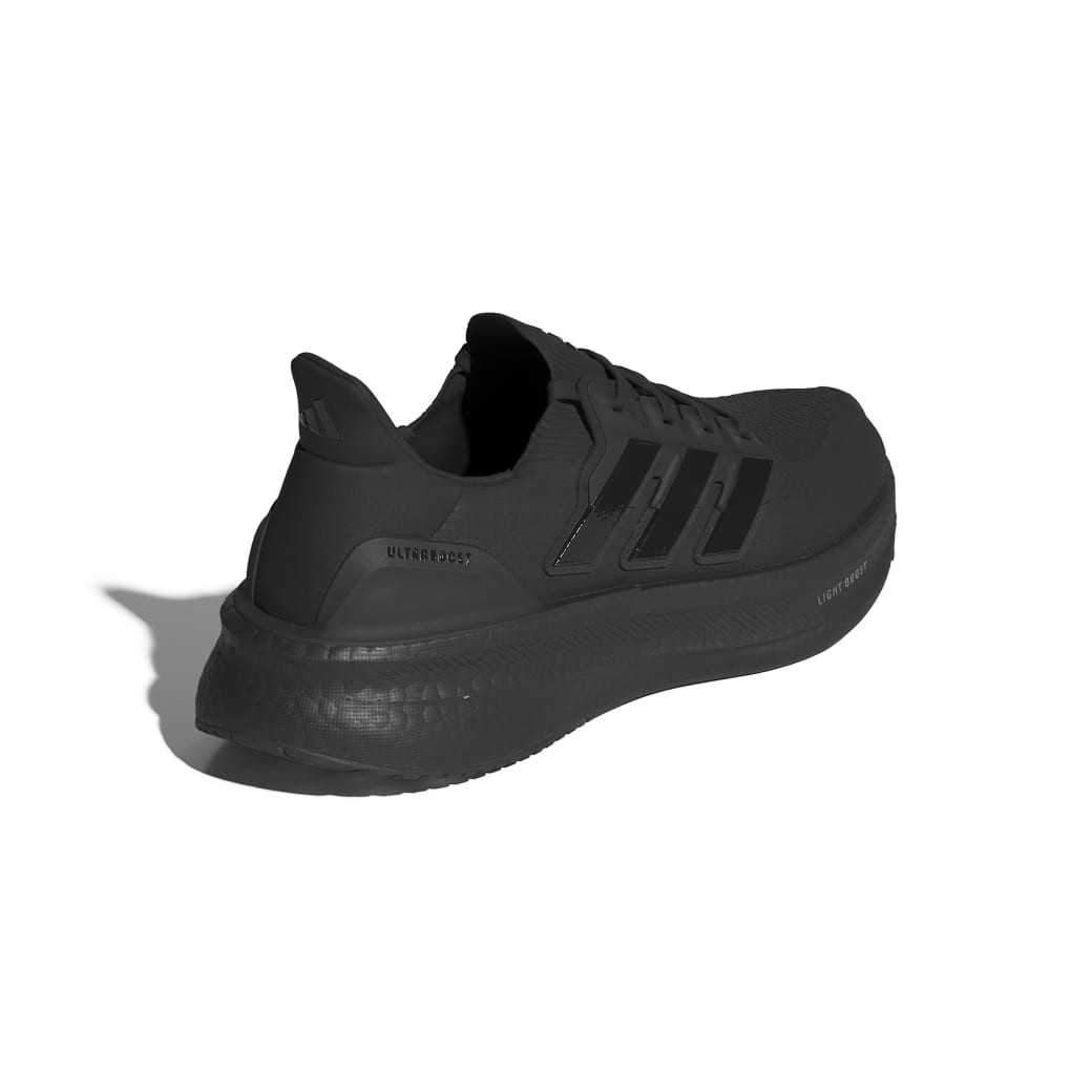 ID8812_7_FOOTWEAR_Photography_Back-Lateral-Top-View_white