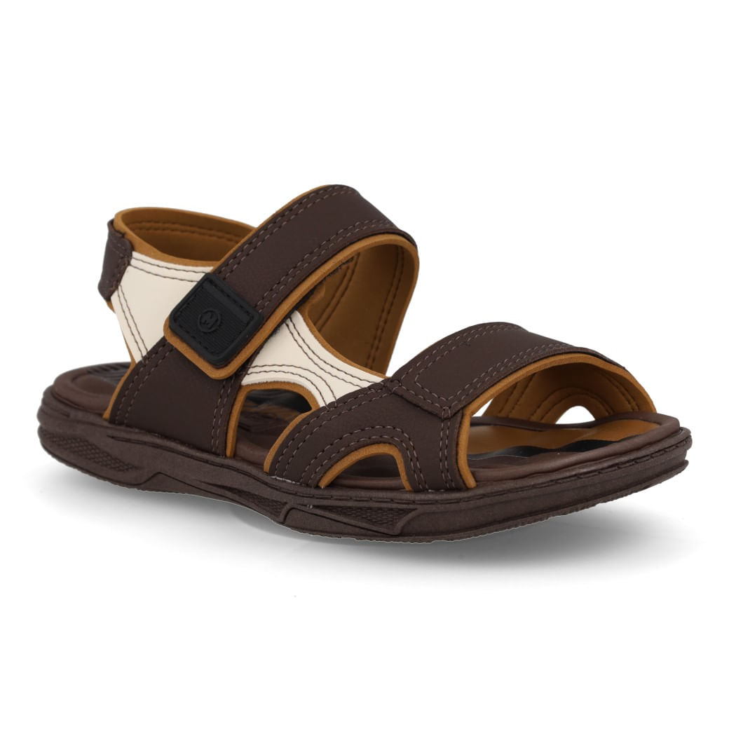 Sandália papete marrom com tiras ajustáveis por velcro vista frontal lateral