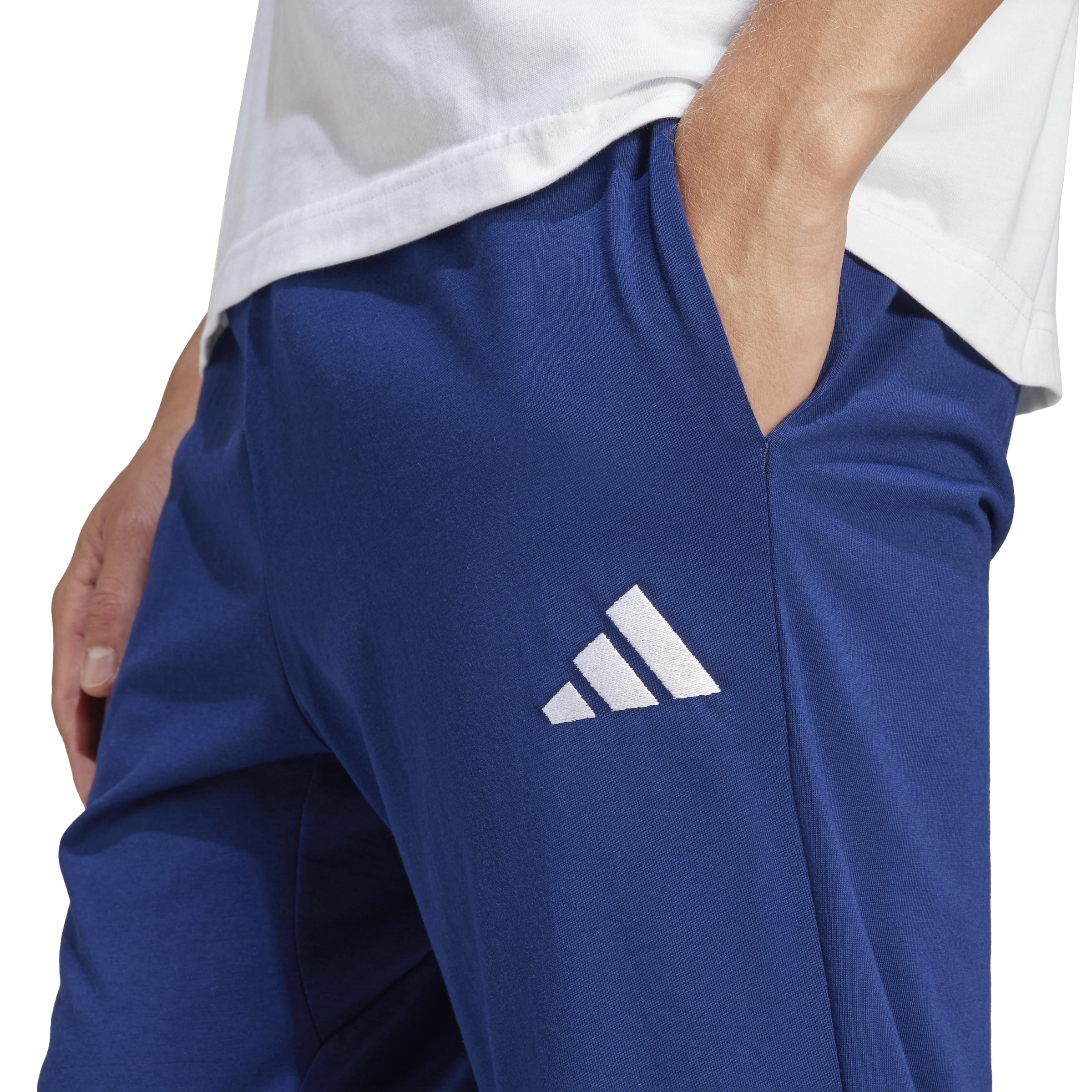 JF1108_7_APPAREL_On-Model_Detail-View-2_white