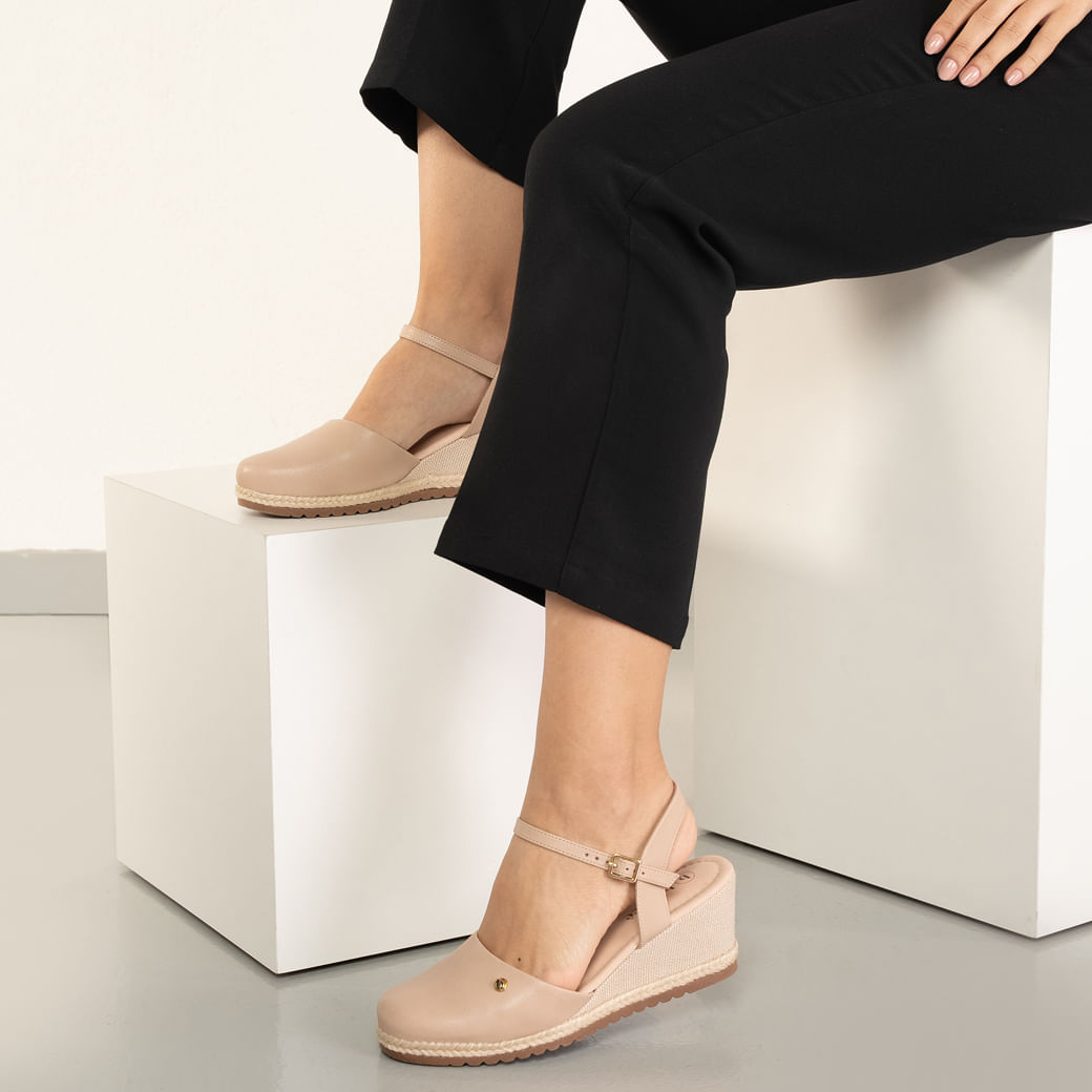 Sandália Bebecê Anabela Ráfia Feminina Bege 5cm Paquetá