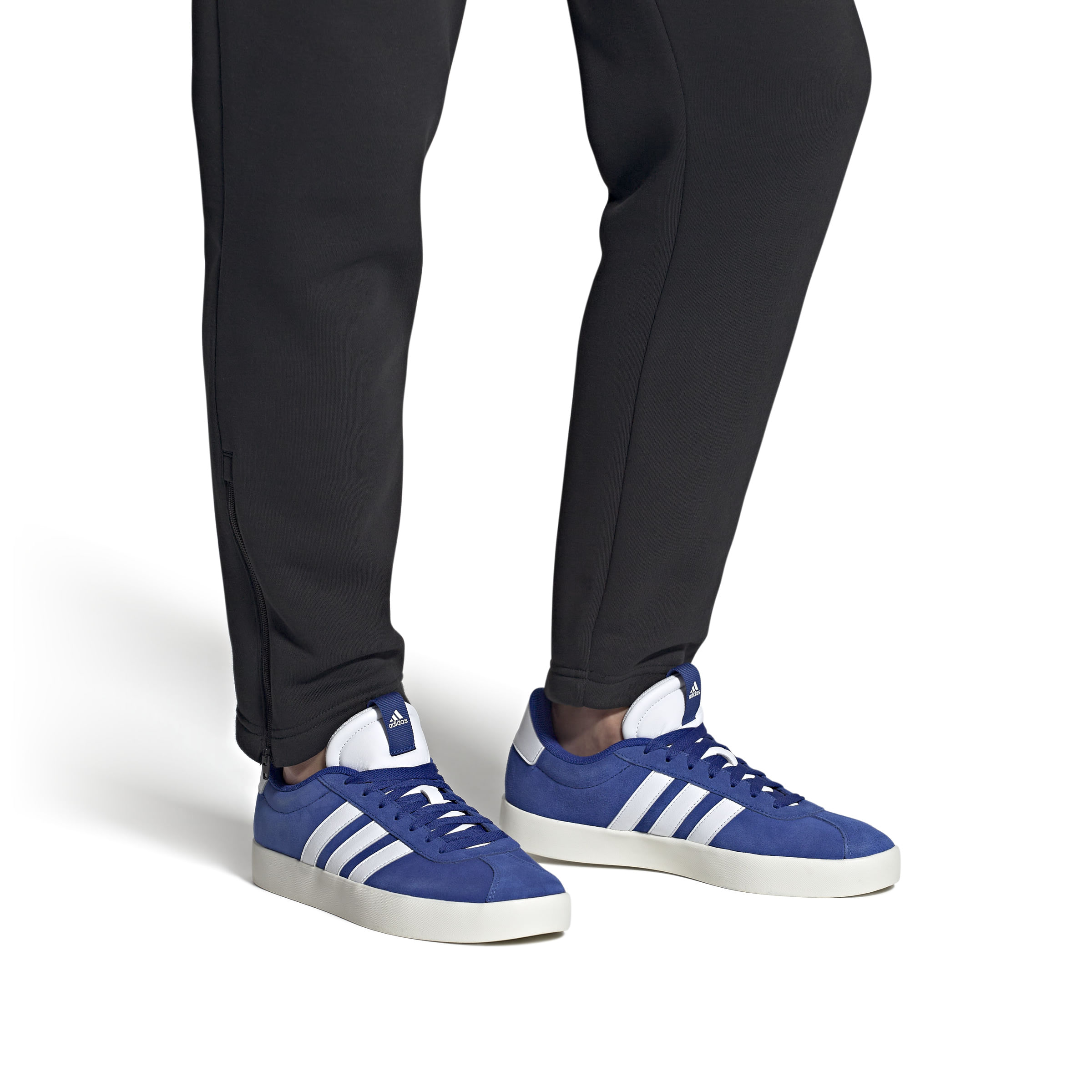 IF4458_10_FOOTWEAR_On-Model_Front-View_white