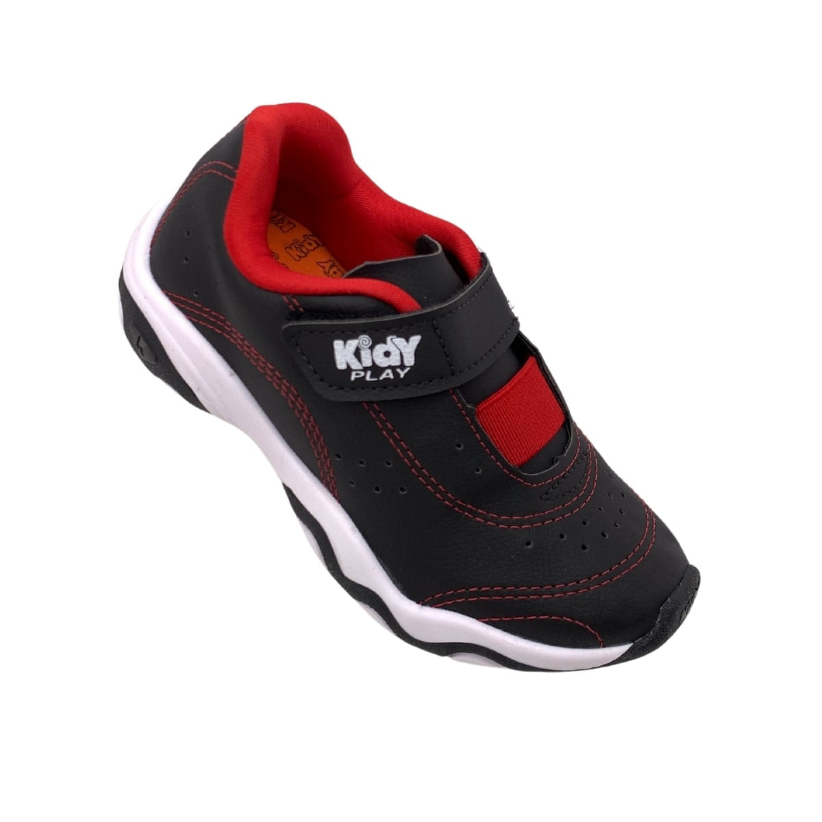 Tênis preto com detalhes vermelhos, detalhe na sola branca e fecho em velcro, vista superior