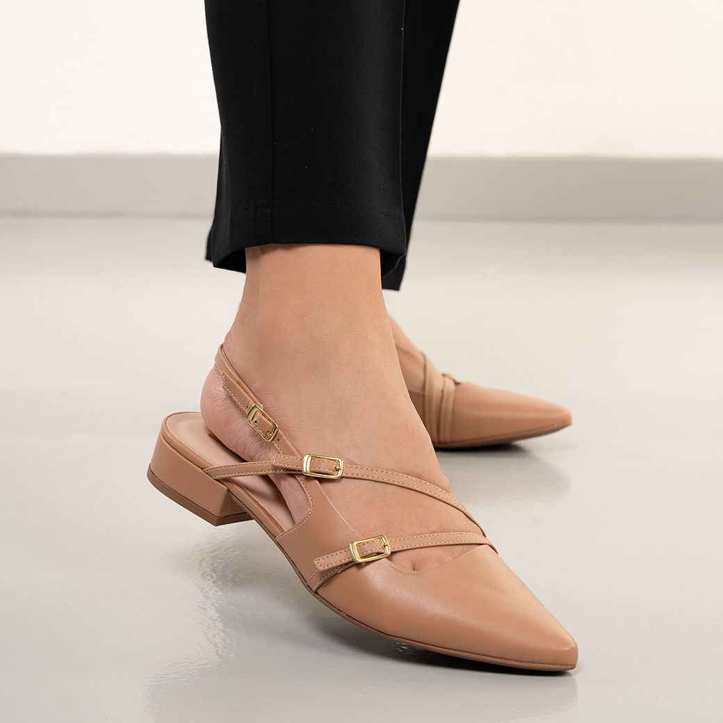 Sapato Feminino Fivelas Bico Fino Quiz Bege Oscar