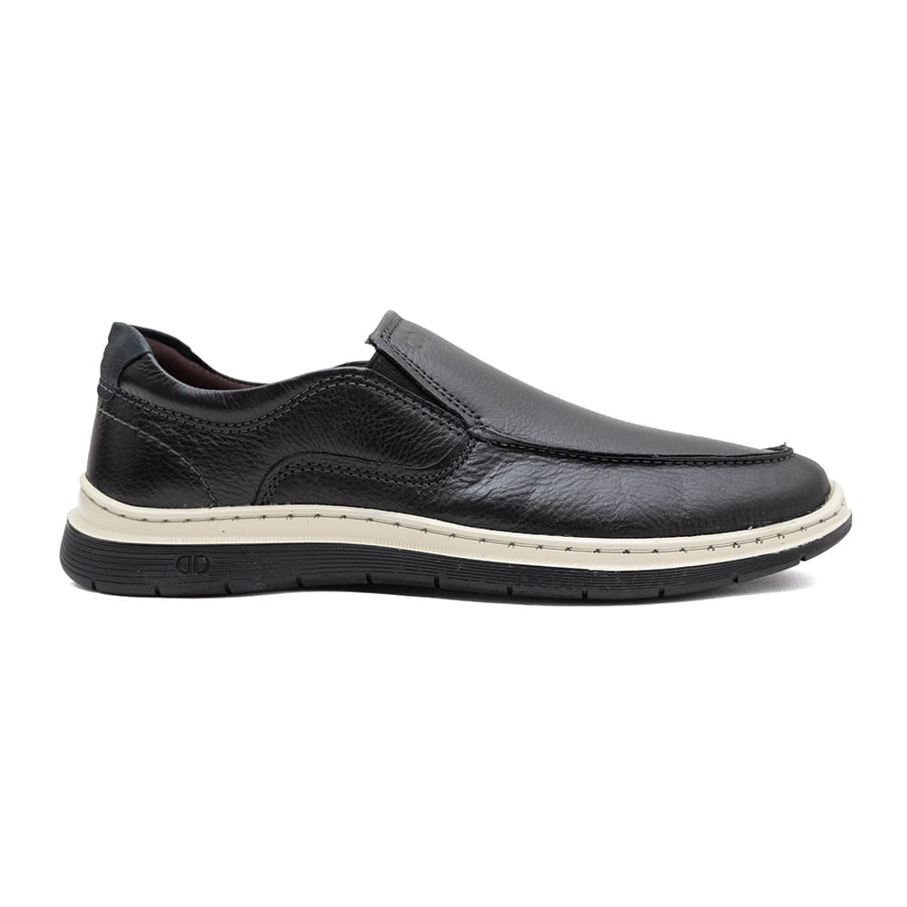 Mocassim Democrata Leave preto masculino vista lateral esquerda sobre fundo branco