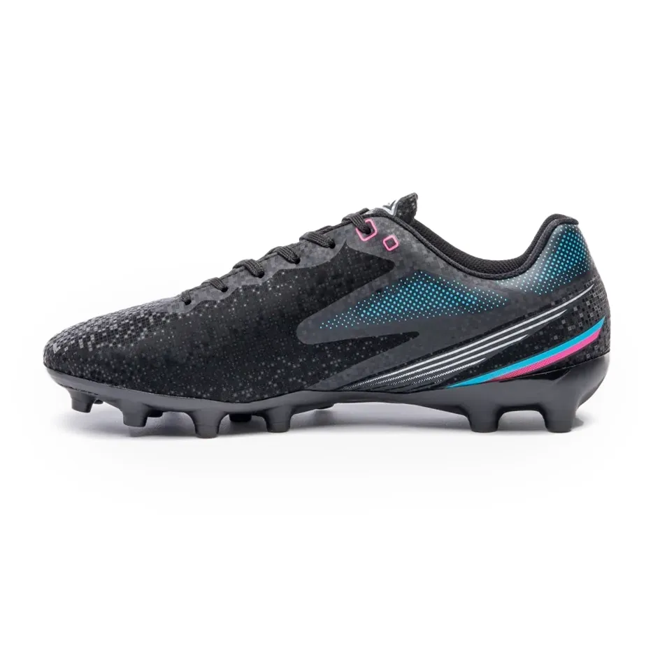 Chuteira Umbro Techno II Masculina preta mostrada de perfil esquerdo com detalhes texturizados