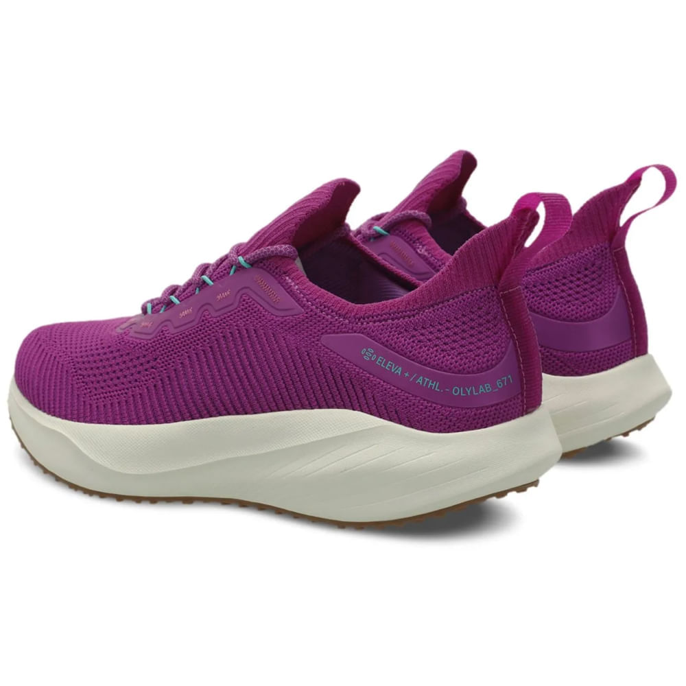 Tênis feminino roxo Olympikus Adrena visto de cima mostrando cabedal knit e cadarço elástico