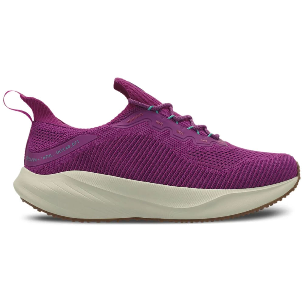 Tênis feminino roxo Olympikus Adrena em ângulo 3/4 direito, cabedal knit têxtil com detalhes e cadarço elástico