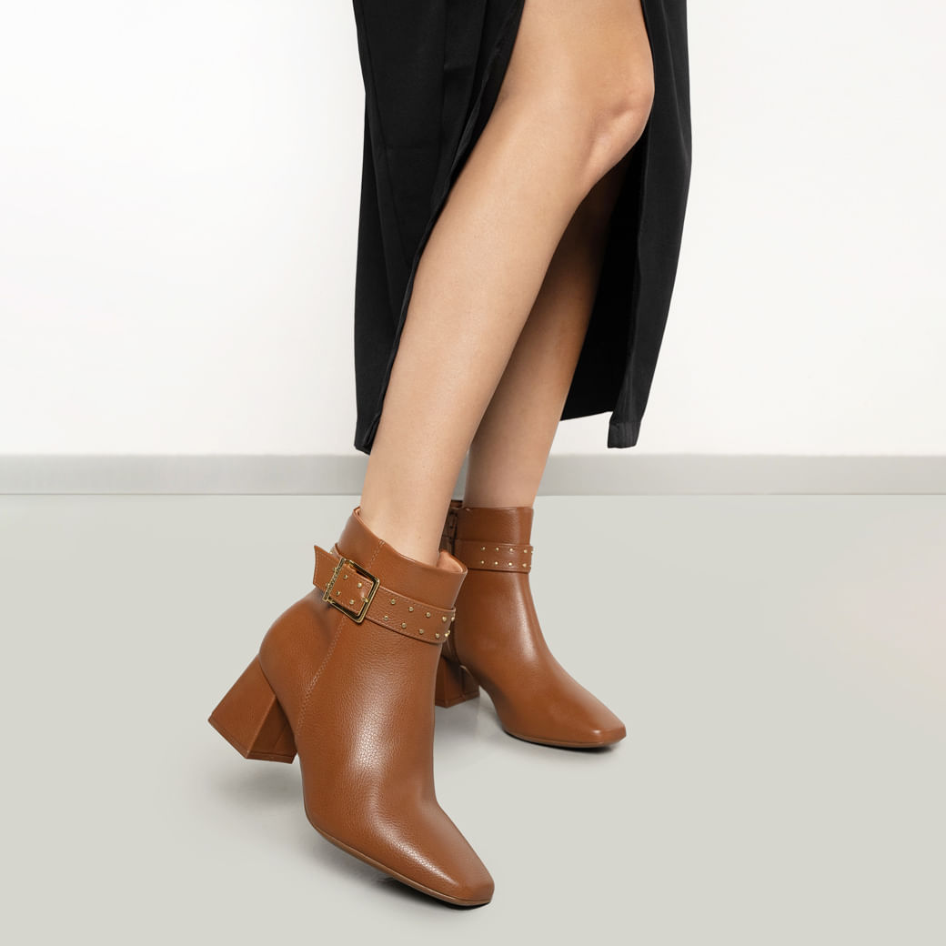 Botas Vizzano Moda Vizzano Bota Vizzano Caramelo Fivela Salto