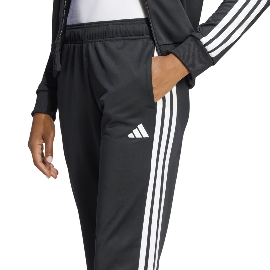 JD5434_8_APPAREL_On-Model_Detail-View-2_white