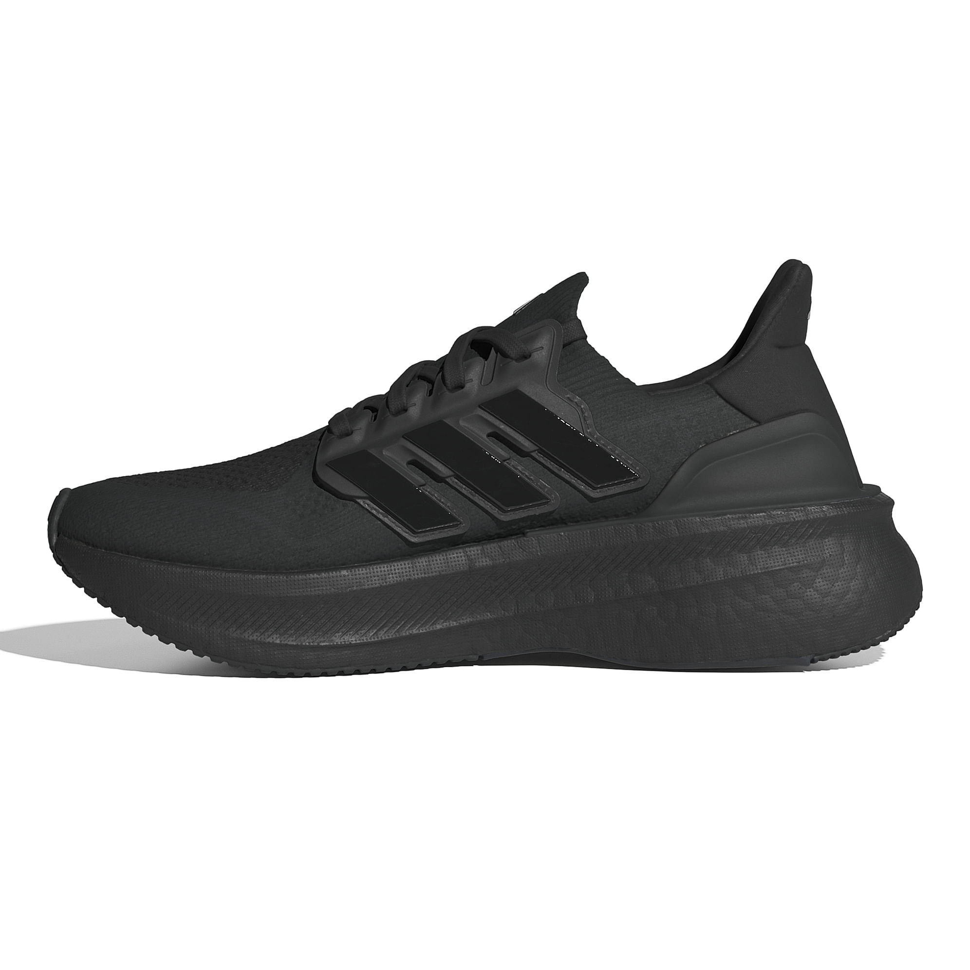 ID8847_5_FOOTWEAR_Photography_Side-Medial-Center-View_white