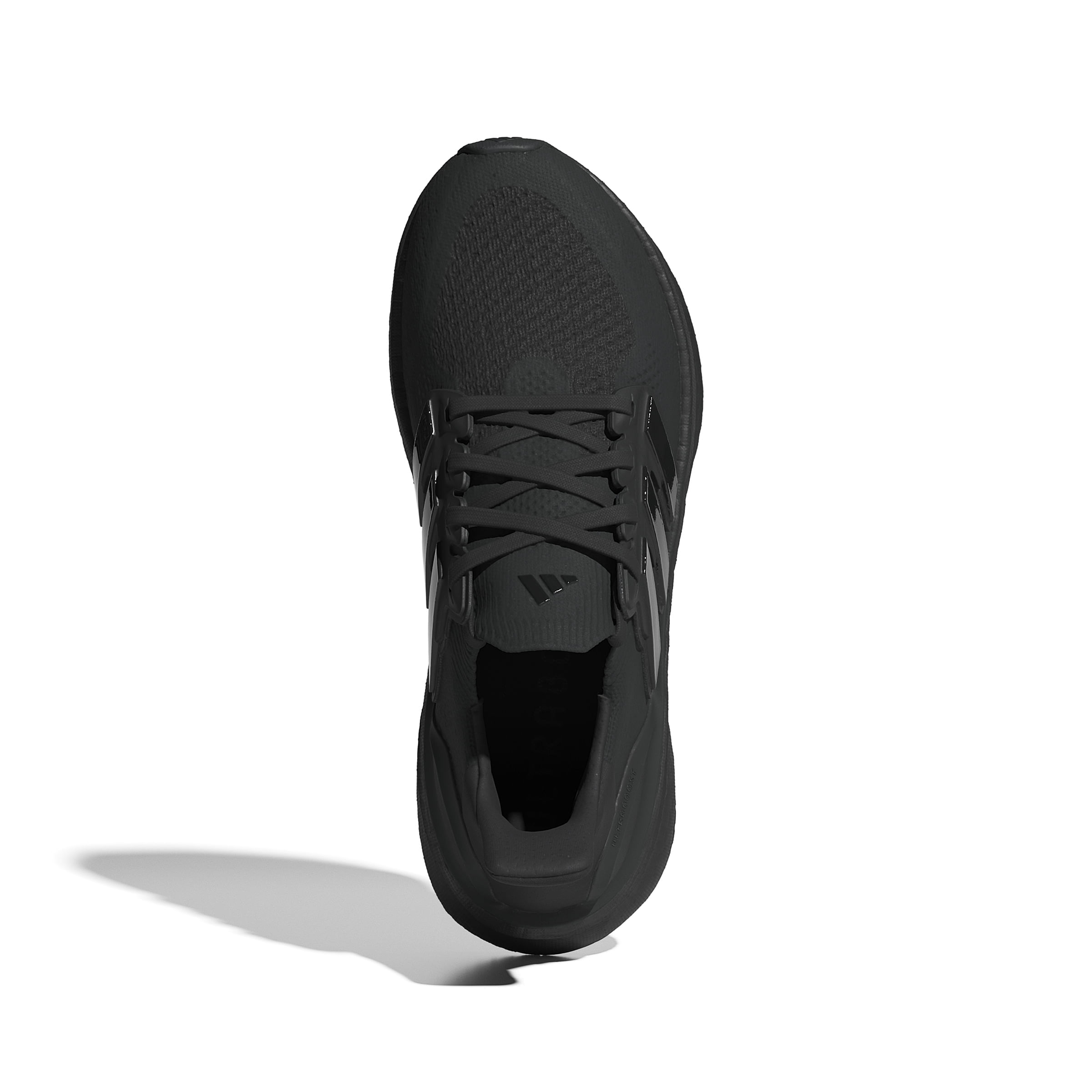 ID8847_3_FOOTWEAR_Photography_Top-Portrait-View_white