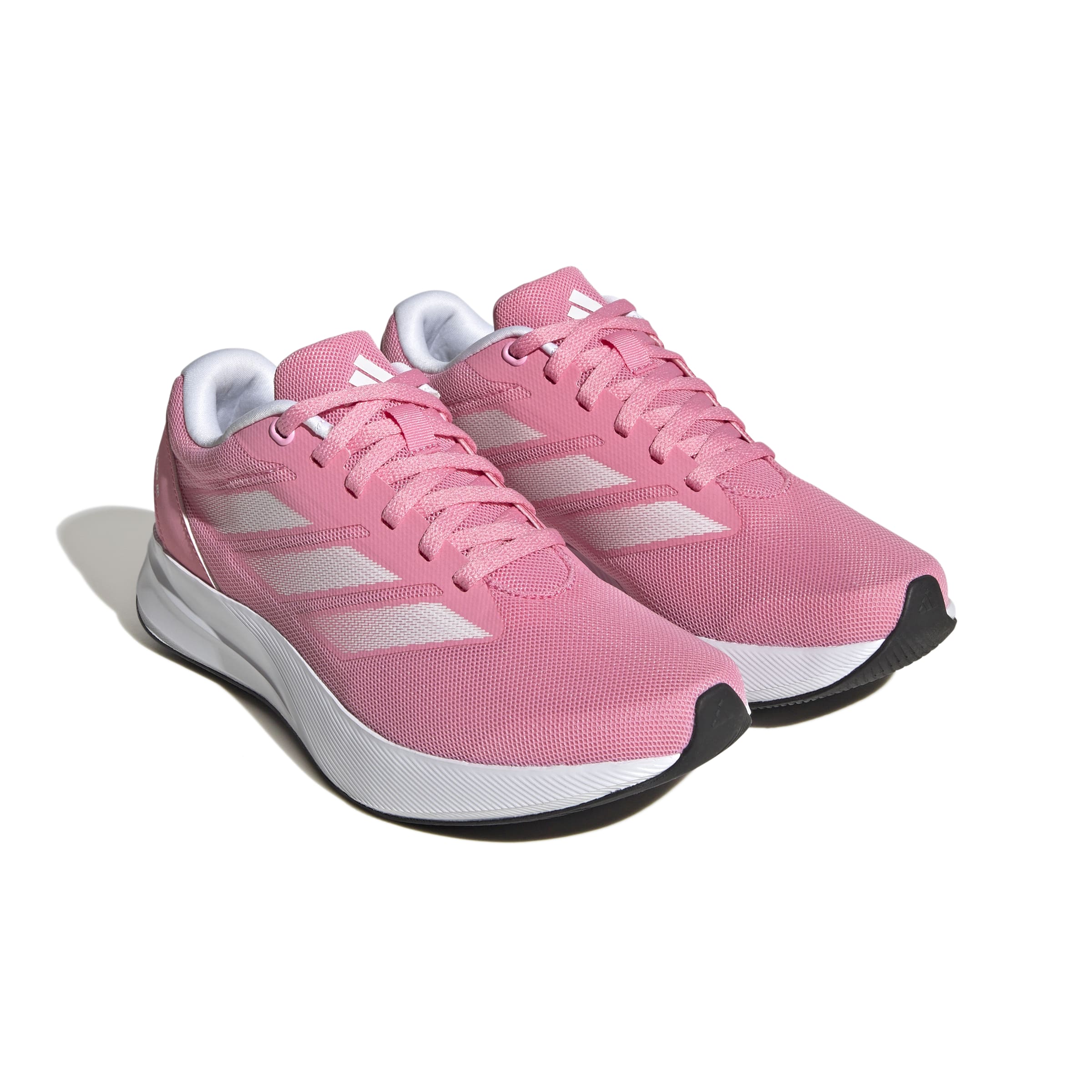 Vista superior lateral do Tênis Adidas Duramo RC W feminino rosa mostrando língua e cadarço