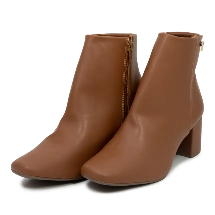 Salto Baixo Bota Via Uno Cano Curto Caramelo Bota Cano Curto Via Uno Salto Fino Feminina Caramelo Netshoes