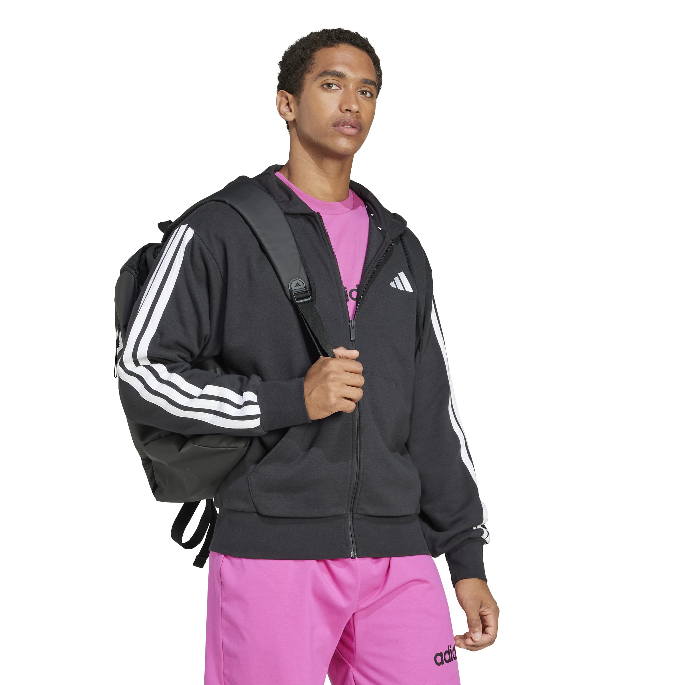 JD1877_5_APPAREL_On-Model_Walking-View_white
