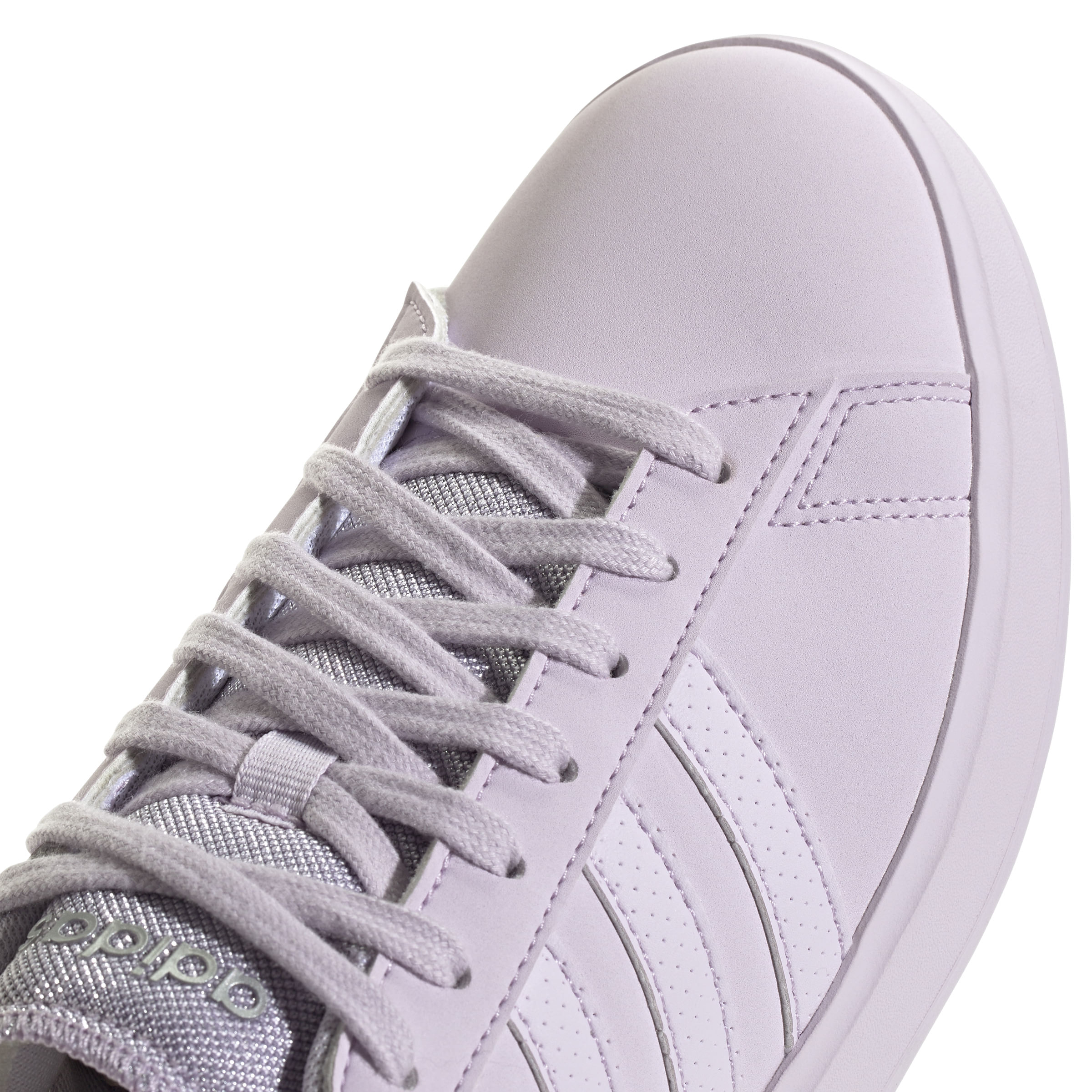 IH7340_8_FOOTWEAR_Photography_Detail-View-1_white