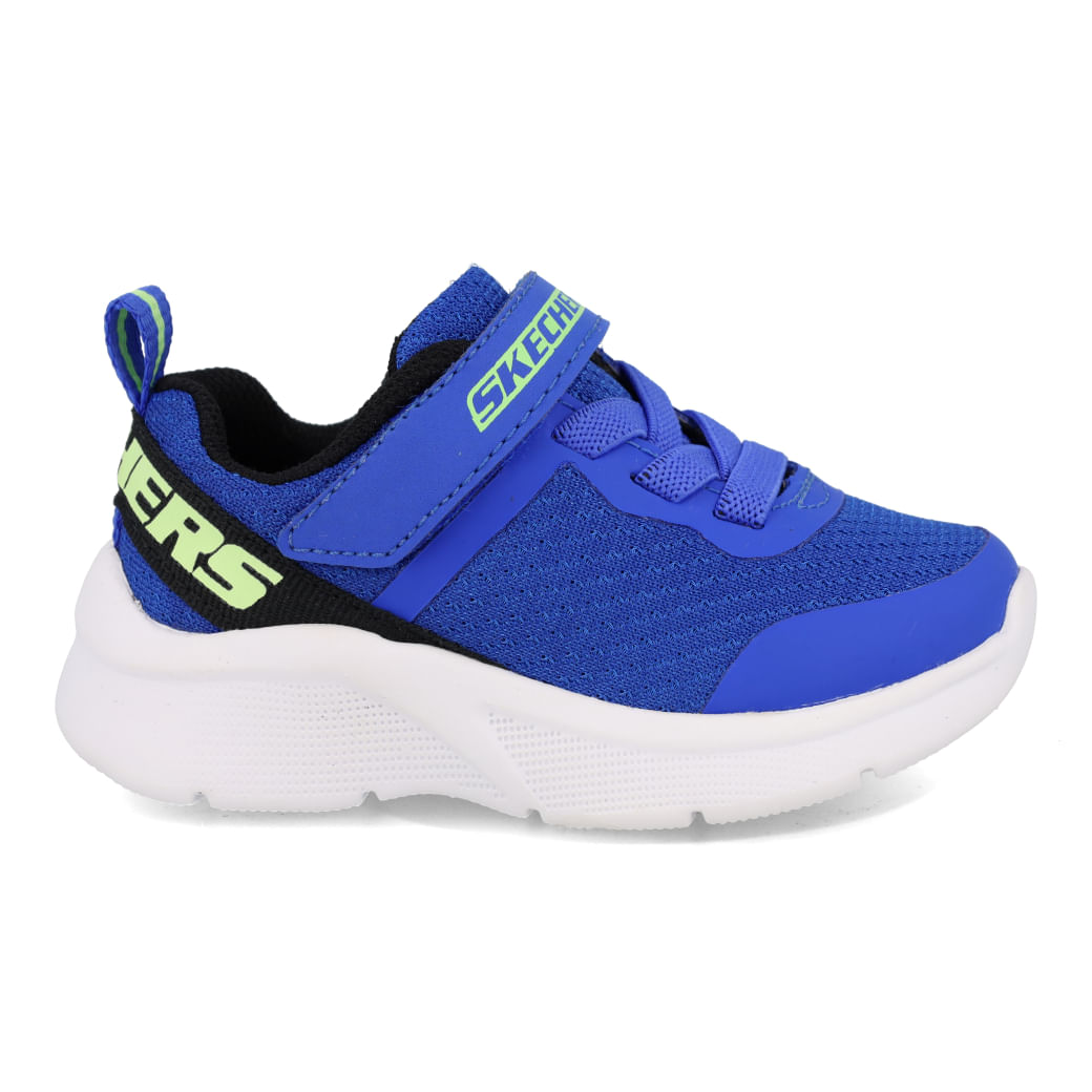 Tênis infantil Skechers azul em perfil lateral direito com cabedal em mesh respirável e solado branco espesso