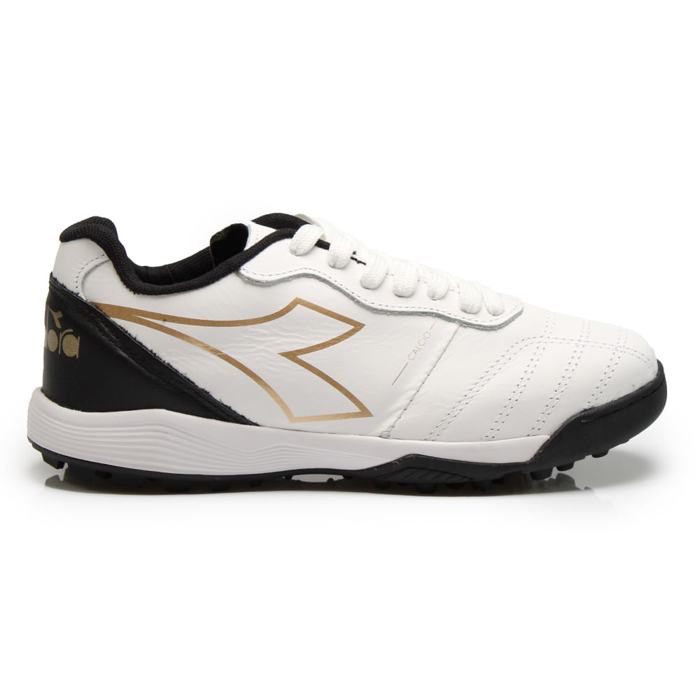 Chuteira society masculina Diadora Calcio Elite branca preto dourado vista lateral