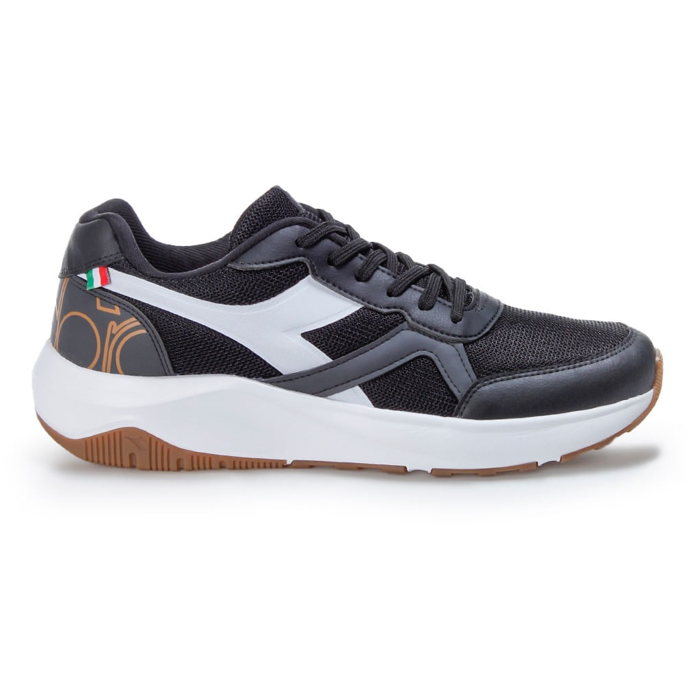 Tênis Diadora Sforza unissex preto chumbo caramelo DFSC076-01 em material sintético e têxtil
