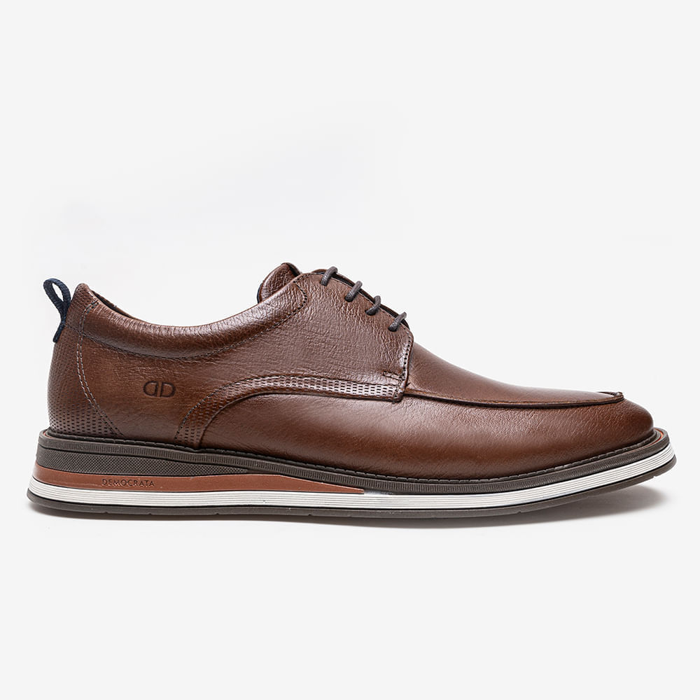 Sapato Democrata Metropolitan Type Masculino Marrom em couro legítimo com fechamento em cadarço, vista lateral