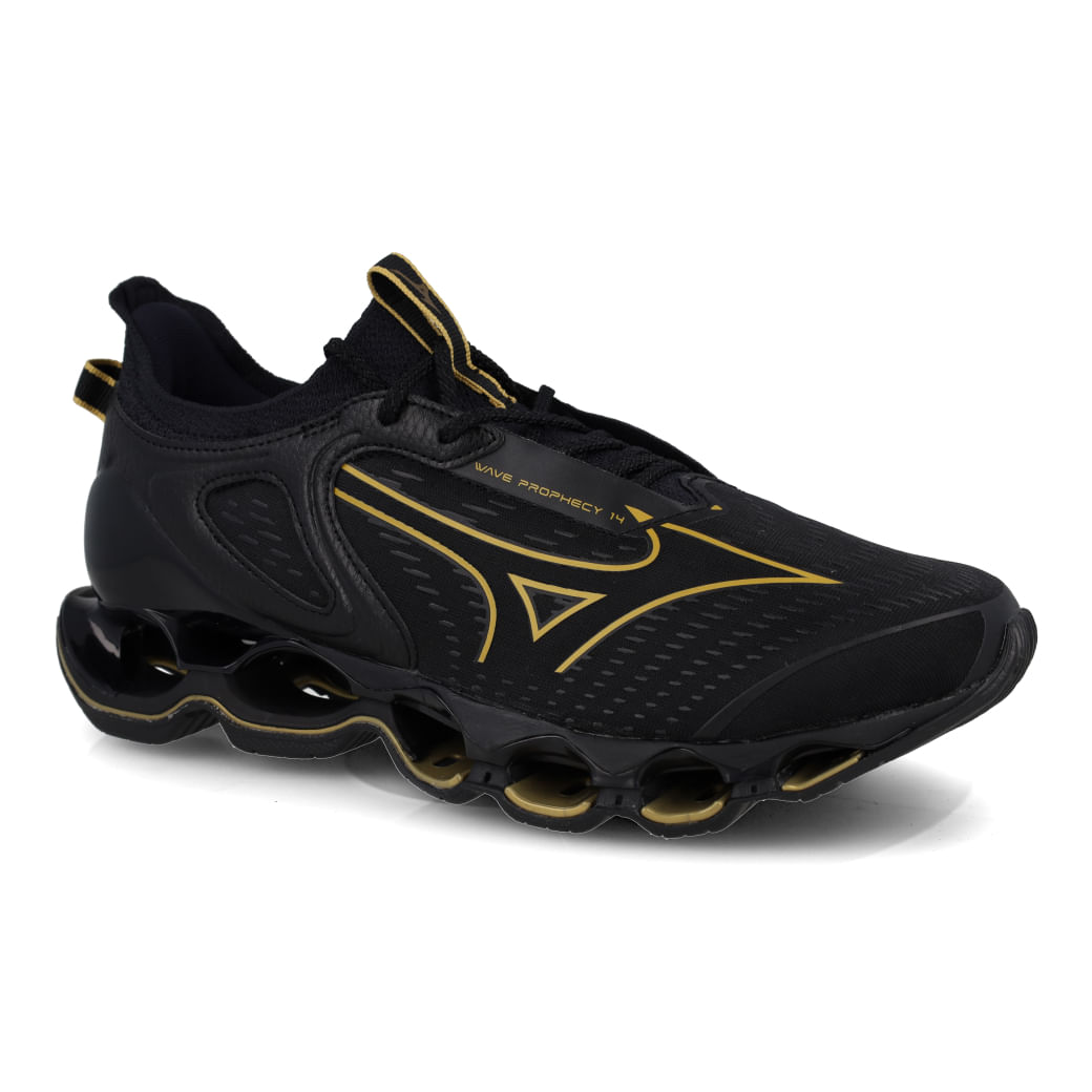 Tênis Mizuno Wave Prophecy 14 preto em ângulo frontal lateral direita, mostrando design esportivo e sola tecnológica