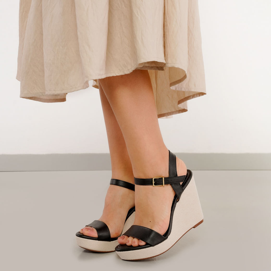 Sandália Anabela Preta Vizzano Feminina Salto Alto Paquetá