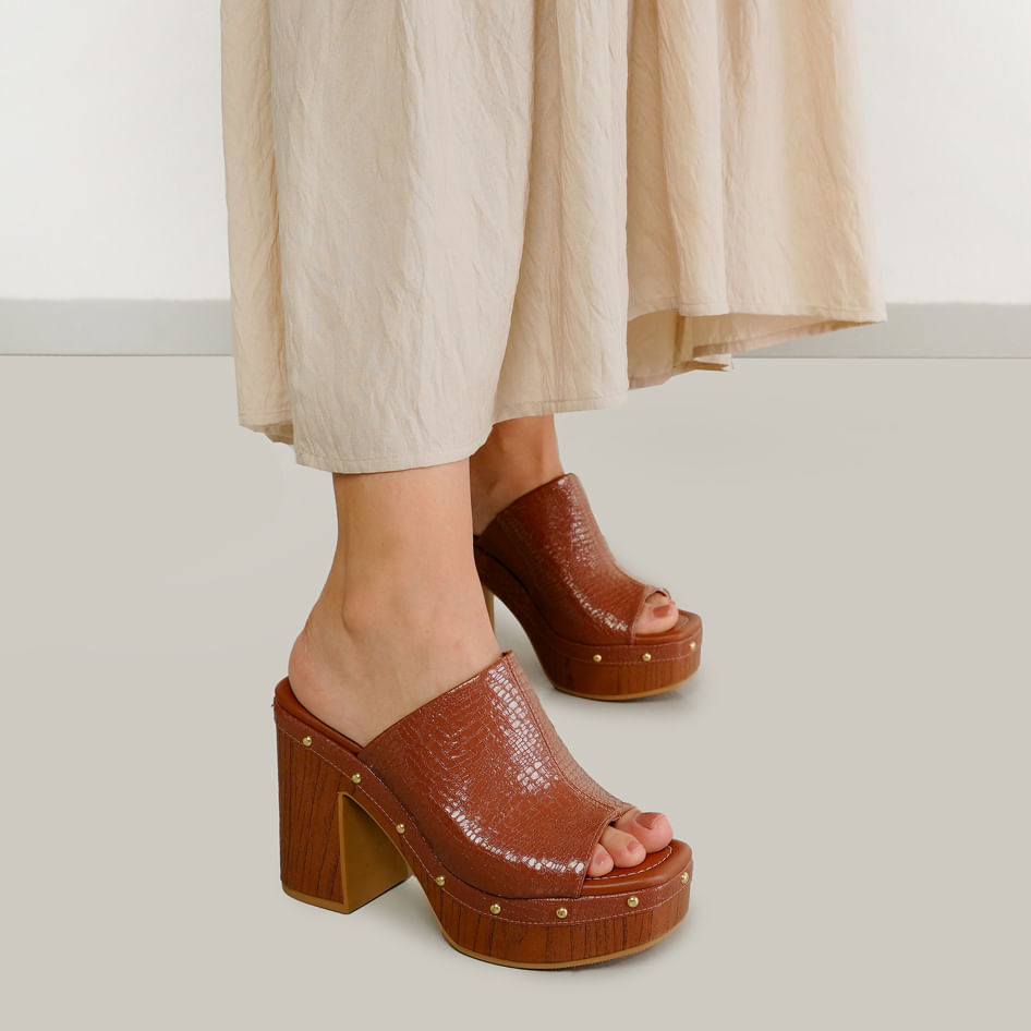 Vizzano-Sandalia-6541-205-30395-104856-Mocca_Multi-Camel-Vz-Croco-London_Np-Fachete-Dubai1