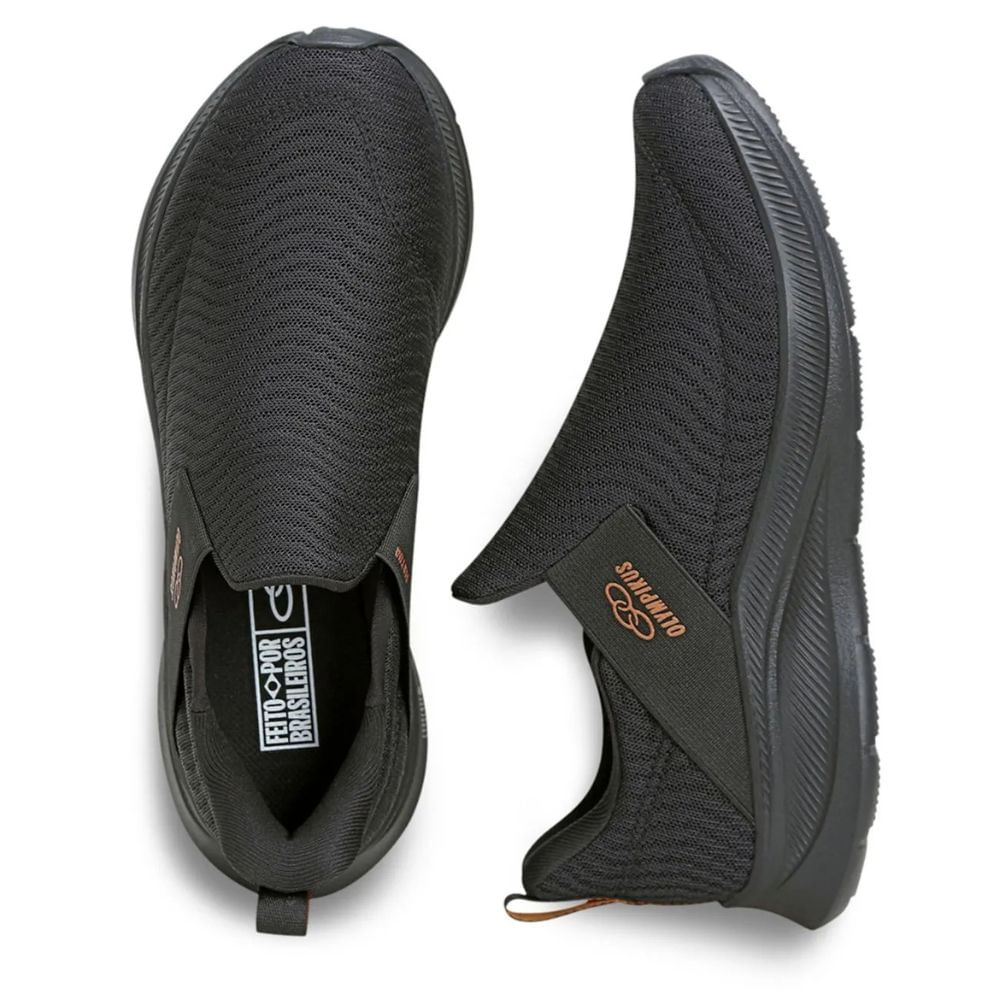 Visão superior do tênis slip-on Olympikus preto mostrando palmilha e malha texturizada