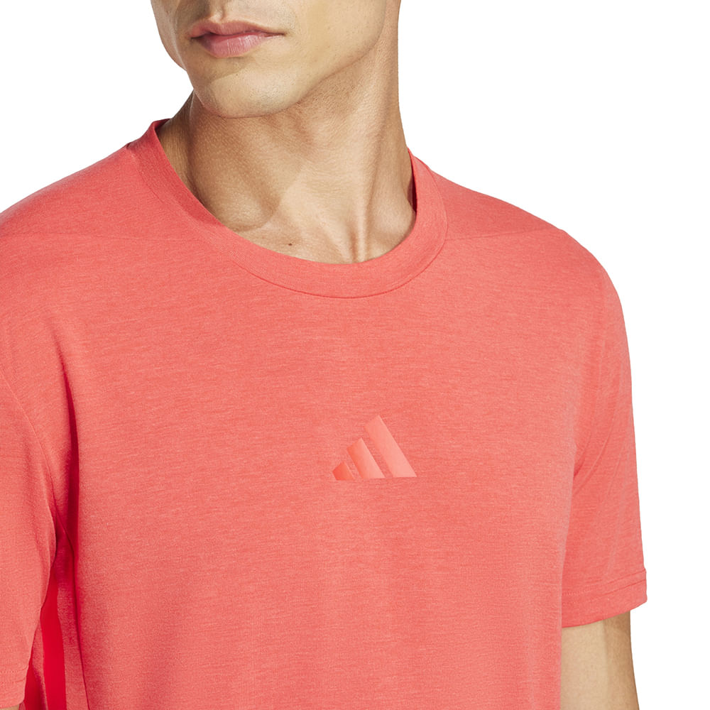 JI8128_5_APPAREL_On-Model_Detail-View-1_white
