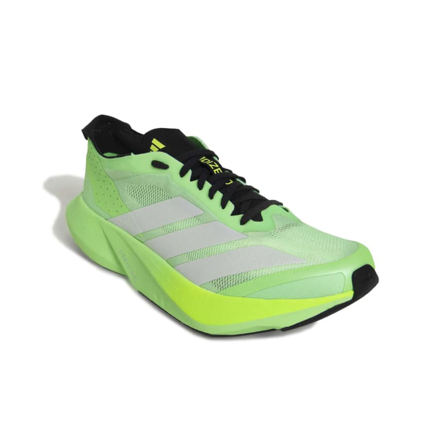 HP7066_6_FOOTWEAR_Photography_Front-Lateral-Top-View_white