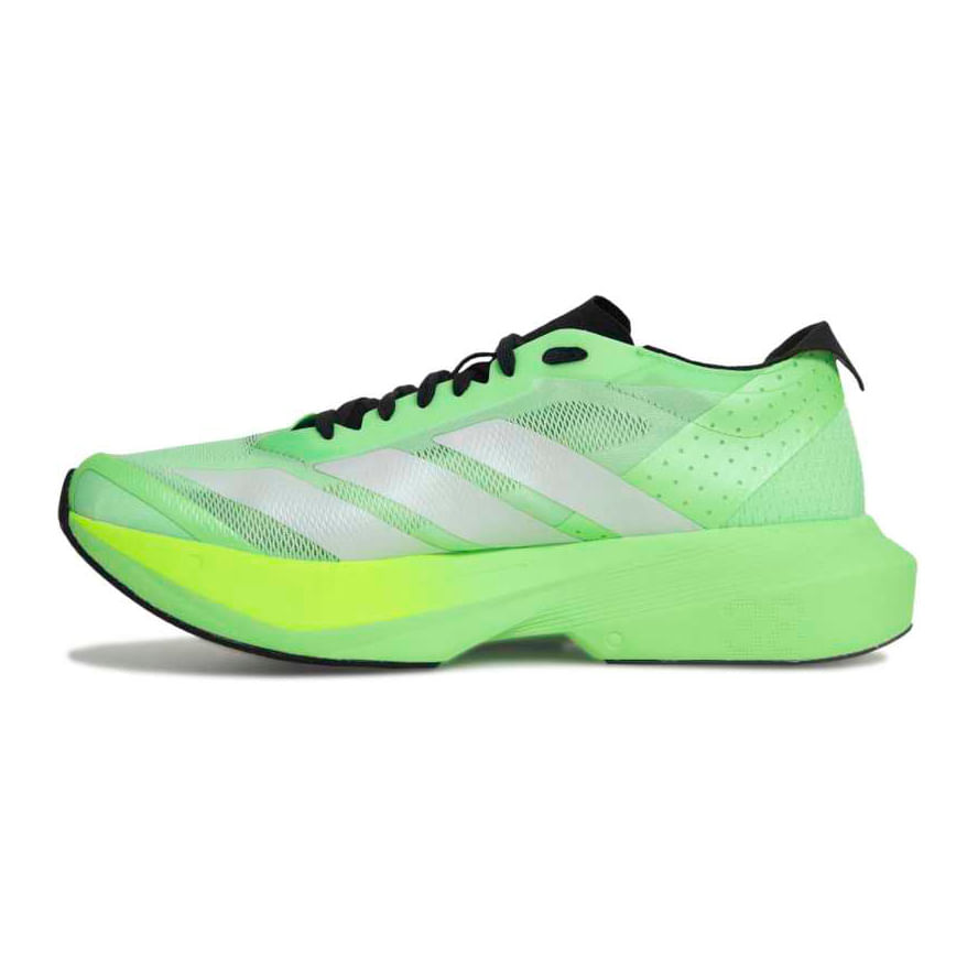 HP7066_5_FOOTWEAR_Photography_Side-Medial-Center-View_white